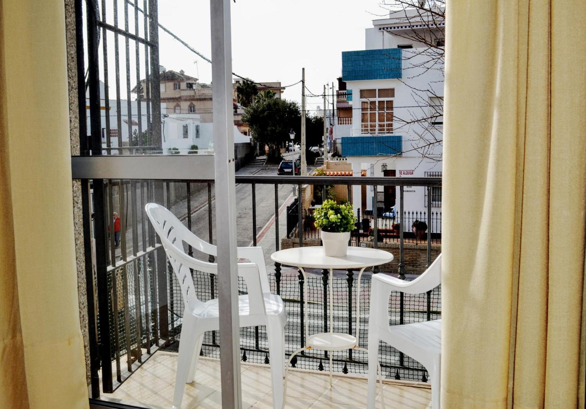 Apartamentos Turisticos Santo Rostro Chipiona Camera foto
